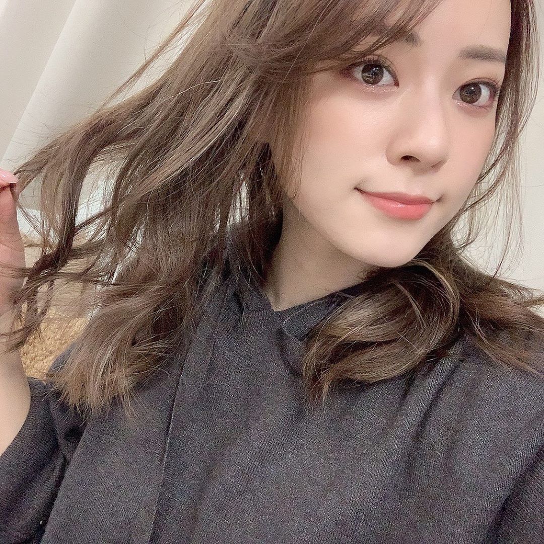 関根りさ 久しぶりに髪巻いた Moe Zine