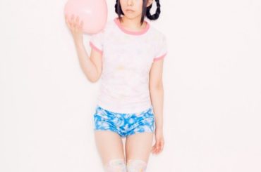 【NEWS】
.
相沢梨紗秋葉原DearStage 12周年記念展【RISACEEESE】開催中
.
なんと、本日もしおりちゃんの作品増えました〜
.
まさかの...