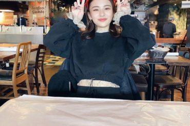 ピースじゃないよ
かにだよ

久々に私服載せようかな...