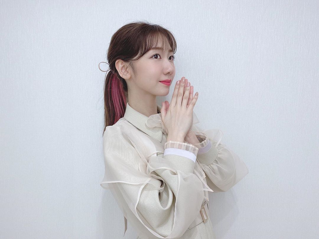 柏木由紀 Mステ ありがとうございました 今日はストレートのポニーテール インナーカラーを主張させていくスタイル 紐リボンもお気に入りです 新曲 失恋 ありが Moe Zine