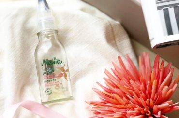 【 #使い切りコスメ ＆ #リピートコスメ ブースターオイルでつくるハリツヤ肌】
肌に求めているもの。ツヤとハリと潤い。この３つを叶えるために、毎日欠かさず使っ...