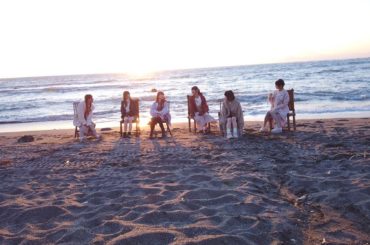 でんぱ組.inc「アイノカタチ」Music Video公開中
.

.
4/15に最新アルバム「愛が地球救うんさ！だってでんぱ組.incはファミリーでしょ」をリ...