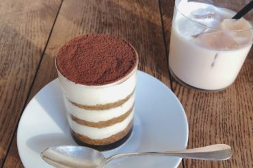 .
ふわっとろなティラミスでした
飲み物はバニラミルクティー。
. 
最近気になってたカフェ。
店員さんの対応が丁寧で
とても素敵な時間を過ごせました
次はお...