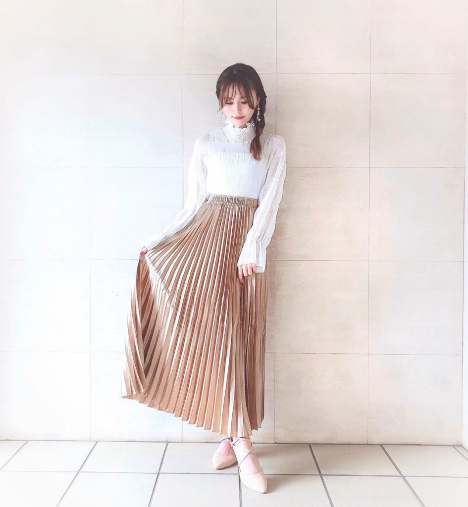 こみ服 Moe Zine