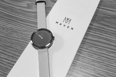 MAVEN WATCHES
〔@mavenjapan 〕は本当にお上品
シーンや服を
選ばずに付けれるねっ(｡•ㅅ•｡)♡ 早くこれ付けてお出かけしたいな〜

...