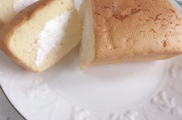 この期間はお菓子作りやお料理を沢山しています︎︎⋆｡˚✩
お皿洗いとかもしたり、キッチンに立つ時間が長くなりました
.
.
昨日はスポンジケーキミックスがあった...