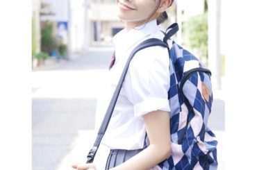 懐かしい。と言っても、約2年前の写真
.
. 「桜がきれいだなぁ。」
. 「天気が良いなぁ。」
. 「近所の公園で子供達の楽しそうな声が聞こえて来るなぁ。」 ....