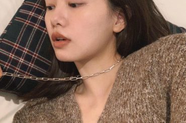 .
最近ネックレスが好き
どっちも @aletta_jewelry_official のだよ。

最近ほとんど外出しない→
化粧しない→肌がめちゃ調子いい...