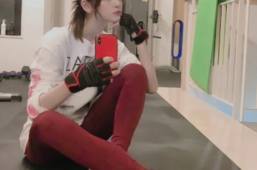 前にジム行った時の写真﻿
久々に行きたいなああ…それまで宅トレ頑張る……！﻿
みんなもおうちで少しでも身体動かすんだぞ〜〜〜！﻿
﻿
#アンジェラ芽衣 #自撮り...