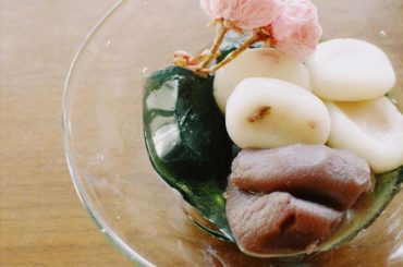 おやつに甘酒桜白玉とヨモギ寒天を
簡単に作れて春を感じてほっとした。
・
時間に余裕があるのは有り難いけど、日々流れるニュースに気持ちがゆらゆら。
・
みんなは...