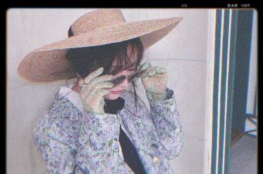 Gardenセットアップおろした﻿
@crayme_official ﻿
﻿
蔦舞う繊細なジャガード花柄にうっとり﻿
ゴールドラメラインとボタンがポイントになっ...