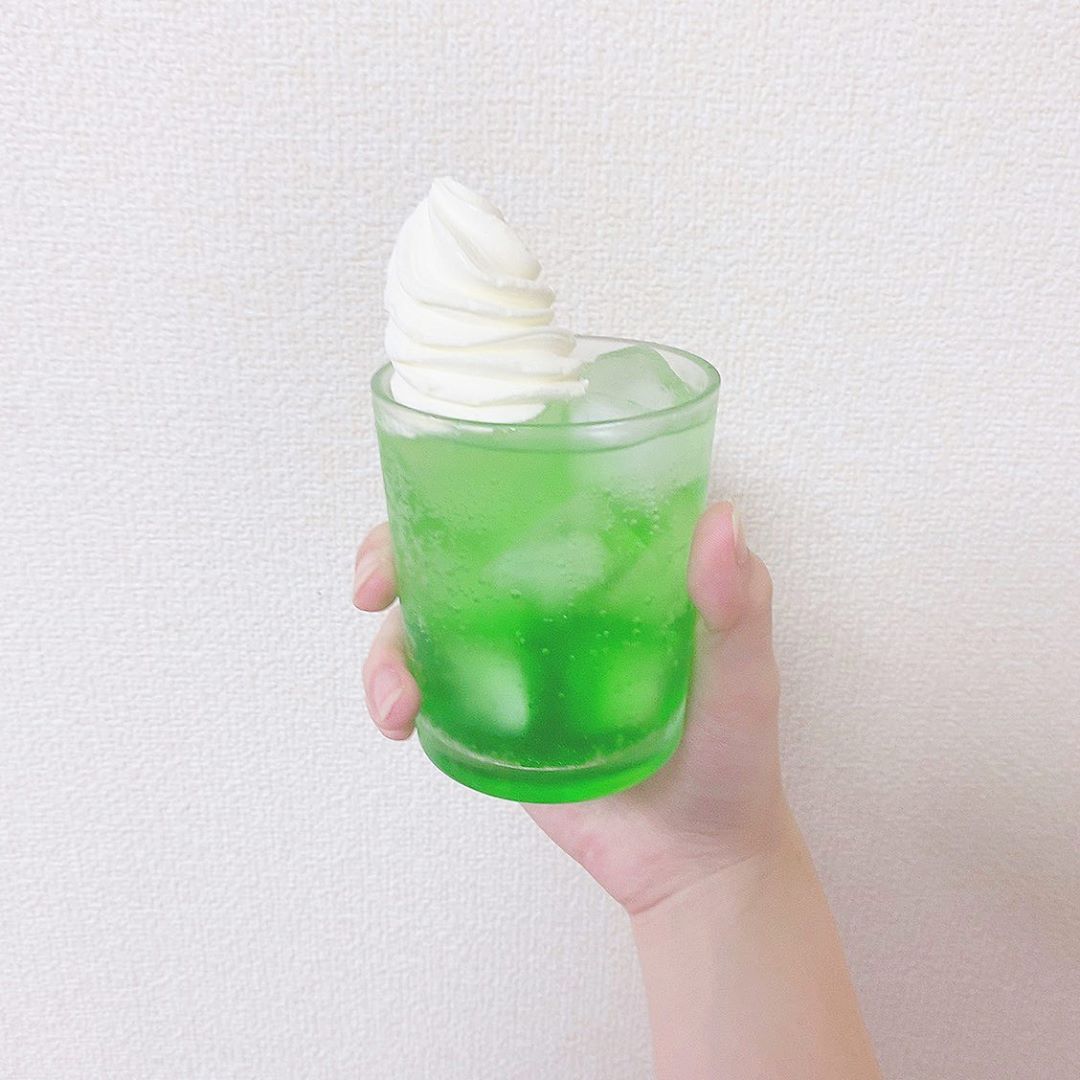 千葉恵里 クリームソーダ飲みたすぎて 自分で作った おうちかふぇ おうちカフェ おうち時間 クリームソーダ メロンソーダ メロンソーダフロート Moe Zine 千葉恵里 クリームソーダ飲みたすぎて 自分で作った おうちかふぇ おうちカフェ おうち時間 クリームソーダ メロンソーダ メロンソーダフロート Moe Zine