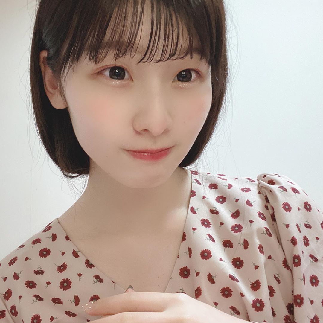 浅井七海 ショートカットの日と聞きつけて 風にしかできないので ボブですが 人生で髪の毛を短くしたのは 片手で数えられる程度にしか したことがありません Moe Zine