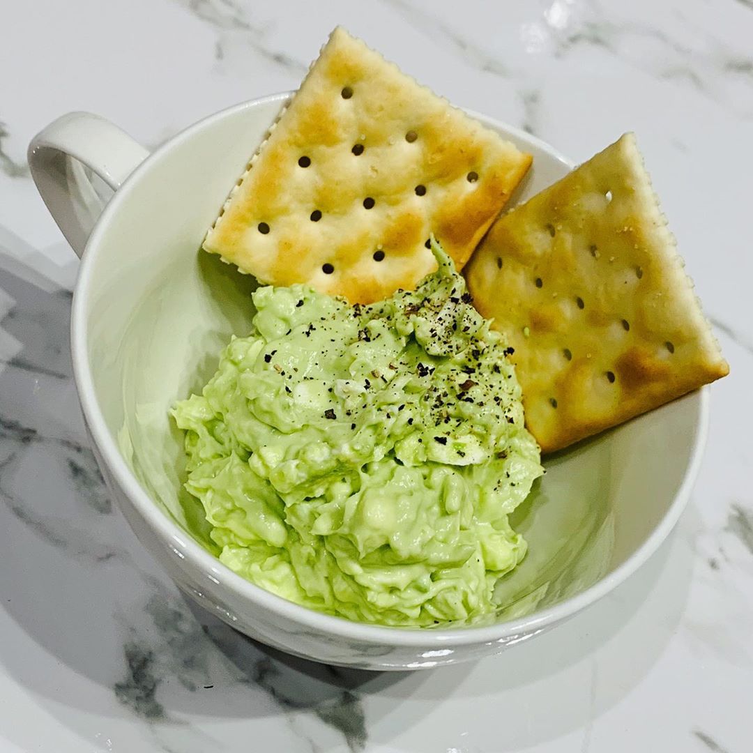 田中れいな 今すごくハマってる食べ物 アボカドディップ 家族も大好きで よく最近おやつに作ります アボカドディップ 材料 アボカド クリームチーズ 玉ね Moe Zine 田中れいな 今すごくハマってる食べ物 アボカドディップ 家族も大好きで よく最近おやつに作ります アボカドディップ 材料 アボカド クリームチーズ 玉ね Moe Zine