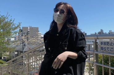 今日はいい青空でいいお散歩できました︎
オールブラックじゃなくて中はお気に入りの黄緑を着てたんですけど見えないですね
服タグしました！おやすみなさーい︎...