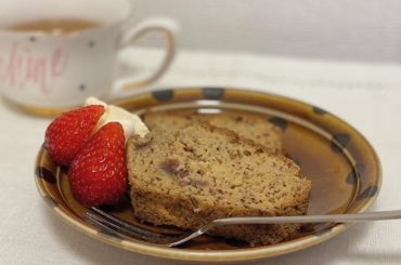 いちごバナナパウンドケーキ
簡単すぎてパウンドケーキ作りすぎ
作り方二枚目に載せたので
是非参考にしてください︎
#手作りお菓子
#パウンドケーキ
#おうちカ...