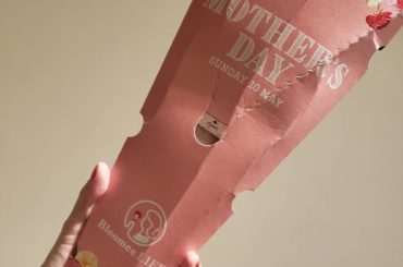 .
母の日まであと少し！
今回もおうちに届いたよ
黄色って幸せ～
@bloomeelife のお陰で
少しの変化があってしあわせ！
おうちに定期的に届いてます
...