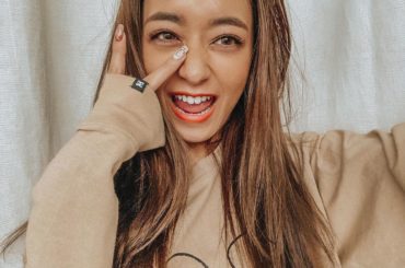 ．
10日ぶりくらいの仕事で
久しぶりにメイクしたので
自撮りたくさんしときました笑
たまには笑ってるのも︎
またちょっと休みが続くので
ゲーマーに戻りたいと思...