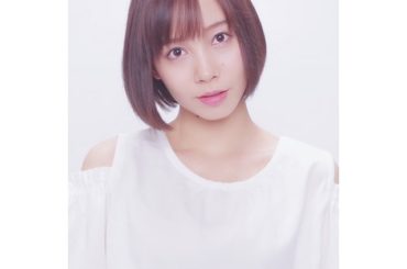 髪の毛が短い時の私。
最近写真は掘り出し物
.
昨日アップした歌動画、見てくださってありがとうございました♡
.
やっぱり何歳になっても褒めてもらえると嬉しいな...