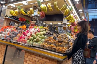 また海外行きたいなぁ
これは去年スペイン行った時の！
市場で映えスポット見つけたやつ...