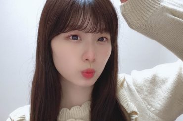 .﻿
アホ毛がすごいのが気になりますね(笑)﻿
﻿
みなさんは今日何してましたか〜！？﻿
﻿
わたくしは、﻿
勉強して映画見て歌ってを各2時間ずつ。﻿
とくに歌...