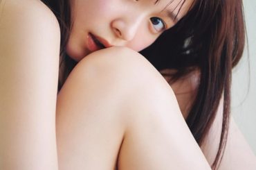 本日、スタイルブックと写真集の
表紙とタイトルが解禁になりました！
スタイルブックはビューティーブック、
「明日、もっとキレイになる♡ りんくまがじん」
写真集...