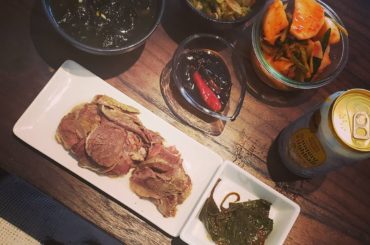 .
YouTubeなどなどみてて
用意したけどすぐペロリ
#김치  #キムチ
#수육 #スユク
#미역국 #わかめスープ
など、、、
わくわく、、、
お先にいた...