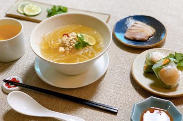 今日の朝ごはん

ベトナムの朝ごはんです #早織飯
#mybreakfast
#今日の朝ごはん
#世界の朝ごはんシリーズ
# #鶏肉のフォー
#麺は蒟蒻麺
#ゴ...