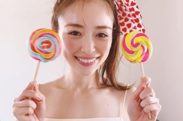 「ar」の撮影
子供の頃、このくるくるしたキャンディーが欲しくて、いろんなところで探してた記憶が‥ 買ってもらっても食べるのが勿体なくて、ずっと眺...