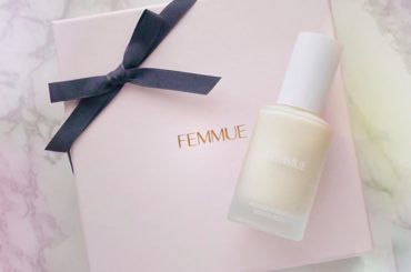 .
FEMMUEから
ブランド初のマルチユース乳液「フラワー エッセンシャル モイスチャライザー」が登場という事で、
早速使ってみました 多幸感溢れるお花の香り...