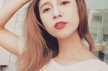 .
よく着てる　@to_the_sea_hawaii のセットアップ
ワッフル素材だかららくちんで　#おうち時間  に。
背中も大きく開いてるんだけどパット付き...