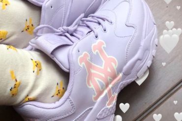 おNEWのスニーカー履いてお散歩した
ラベンダー可愛い〜
ピカチュウチラ見せ #mlbkorea #mlb #socksappeal #ソックスアピール #...