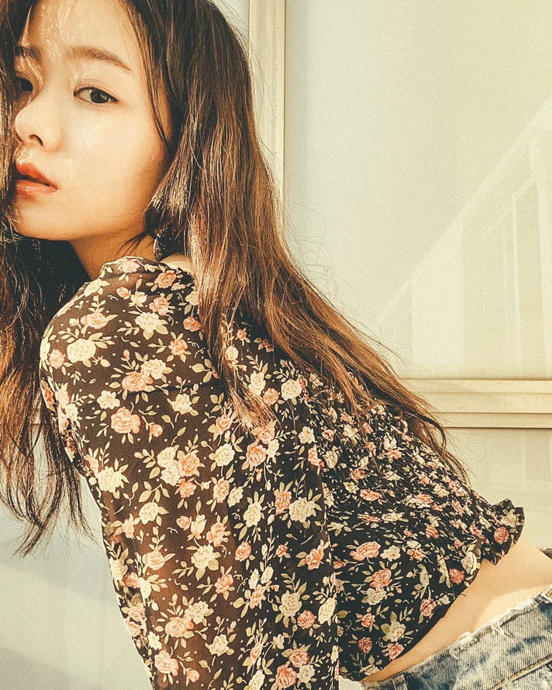 葉月ひとみ * 昨日の投稿から声かけて下さり 世界観広がって返ってきた写真達 自粛モードな今だから生まれた、こういう形の共同制作 すごく