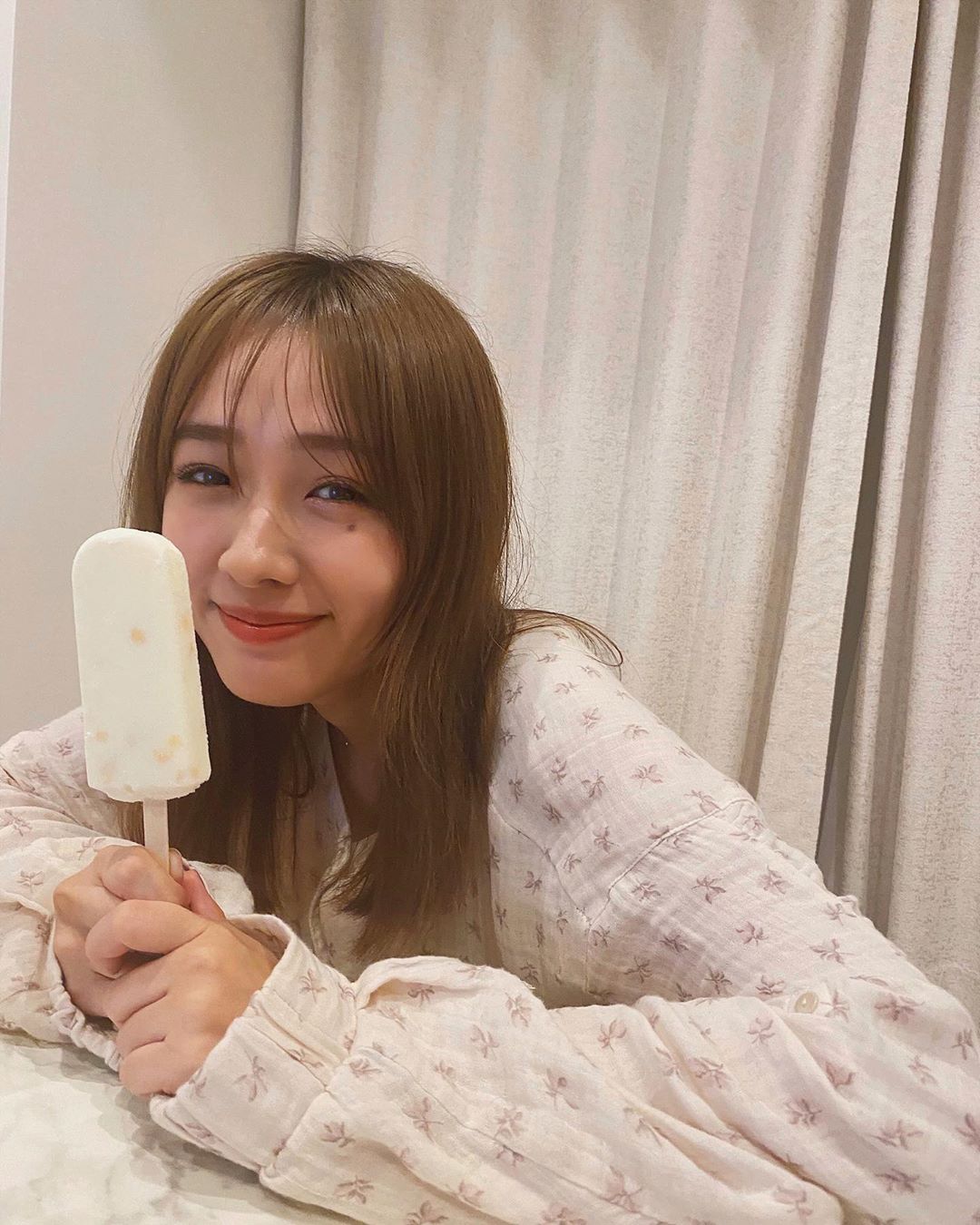 前田希美 杏仁豆腐 ナタデココのアイス これ本当においしい 毎日食べたい 箱買いしたいくらい 食べたことありますか おすすめアイス アイス お家時間 Moe Zine 前田希美 杏仁豆腐 ナタデココのアイス これ本当においしい 毎日食べたい 箱買いしたいくらい 食べたことありますか おすすめアイス アイス お家時間 Moe Zine
