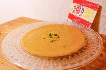 ガスパチョ完成〜！﻿
（作り方は一つ前のふざけ倒した動画をみてみてねん。
参考にならない可能性が大だけど笑）﻿
﻿
﻿
1枚目が作ったもの。﻿
2...