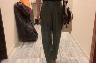 先生が毛玉もりもりになって暑そうだったので今回夏に向けてちょっと短めに

行き帰りのためだけに新しく買ったパンツおろした！

わたしと同じサイズ感の人まじフィッ...