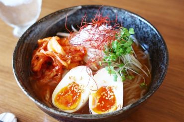 わたしが食べたいがために買っておいた冷麺
・
暑くなるとこんなツルツルっと食べれるものがいいよねKALDIのもの。
@kaldicoffeefarm ・
#ゆり...