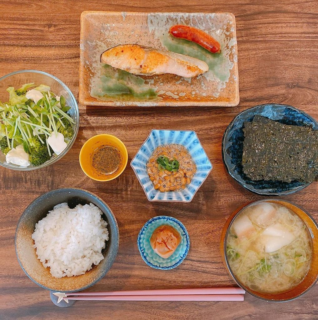 鮭定食 Moe Zine