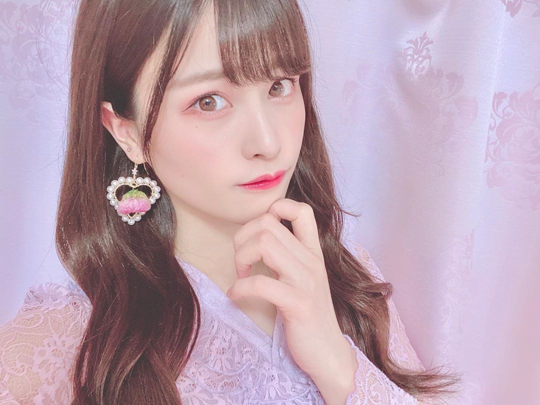 田北香世子 朝起きて 歯を磨いて あっという間 午後10時 なんてことは流石に無いけどそんな感じの生活 可愛いピアスゲットしたのでお洒落しました Moe Zine