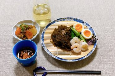 今日の朝ごはん

今日はシンプルにさっぱりとです

#早織飯
#mybreakfast
#今日の朝ごはん

#生もずくつけ麺
#つけダレはラー油で辛めに
#肉じ...