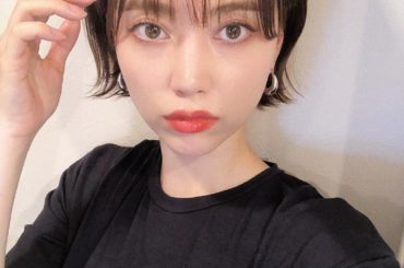 思い立って前髪切った︎
・
突然前髪切り出すゆるゆる動画今夜アップ〜！
・
#前髪 #前髪カット #セルフカット #前髪カット動画...