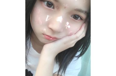 最近はおうちにいるだけなのに
メイクしてます... Twitterと同じ写真です

#stayhome...