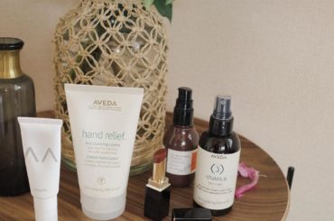 最近のすきなもの。
・
左から
@meeth_official 
meeth Fブライト UV ベース
日焼け止め独特なきしみは全くなく、むしろ保湿たっぷ...