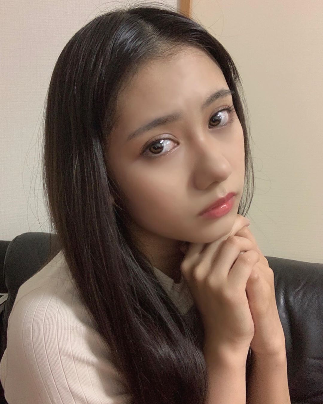 黒崎レイナ 過去の写真が続いたので いま の前髪なしver 黒崎を 久しぶりのメイクでした Moe Zine