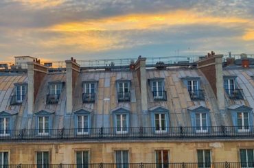 大好きな場所を思い出す香り

CHANELの新しい香り
ガブリエルシャネルエッセンス

チュベローズにジャスミン、
オレンジフラワーにイランイランの
ホワイトフ...