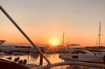 いつかの夕陽。
早く又、安心してお出掛けできるようになるといいな...
行きたいところ、やりたいこと沢山！...