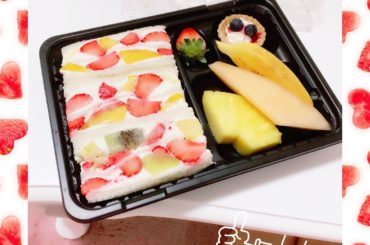 ✿‪
果樹園、テイクアウトサンドイッチセット
750円、おすすめ、、
.
.
#sweets #instafood #fruits #sandwich...