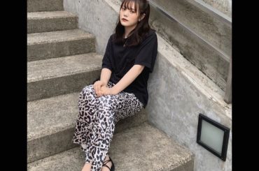 普段あまりしない通販をしてみたら、生地の表記がなくて写真でサテンだと思い込んでたパンツがベロアでがっかりまあいいのさ...