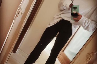 .
おはよー！
お家にいてもお外にいても
ムクミはきになるので
@premiumslimskinnyleggings_lme
の　#着圧レギンス　で
気楽にケア...