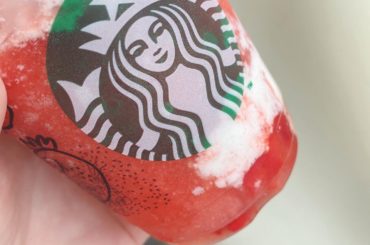 .﻿
スタバの期間限定のいちごを逃さない女﻿
今回のも安定に美味しい〜﻿
﻿
I will definitely drink the strawberry fl...